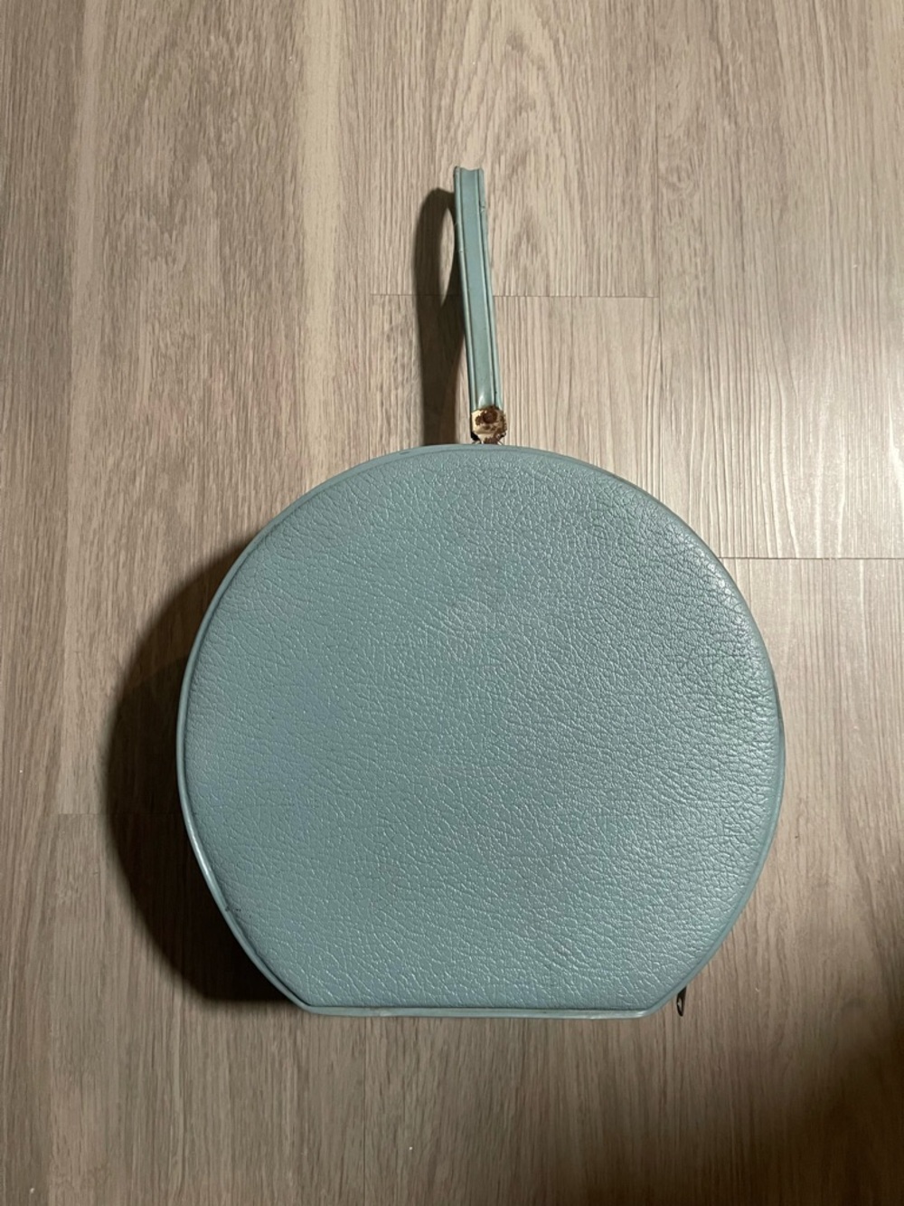 Round Vintage Train Travel Case